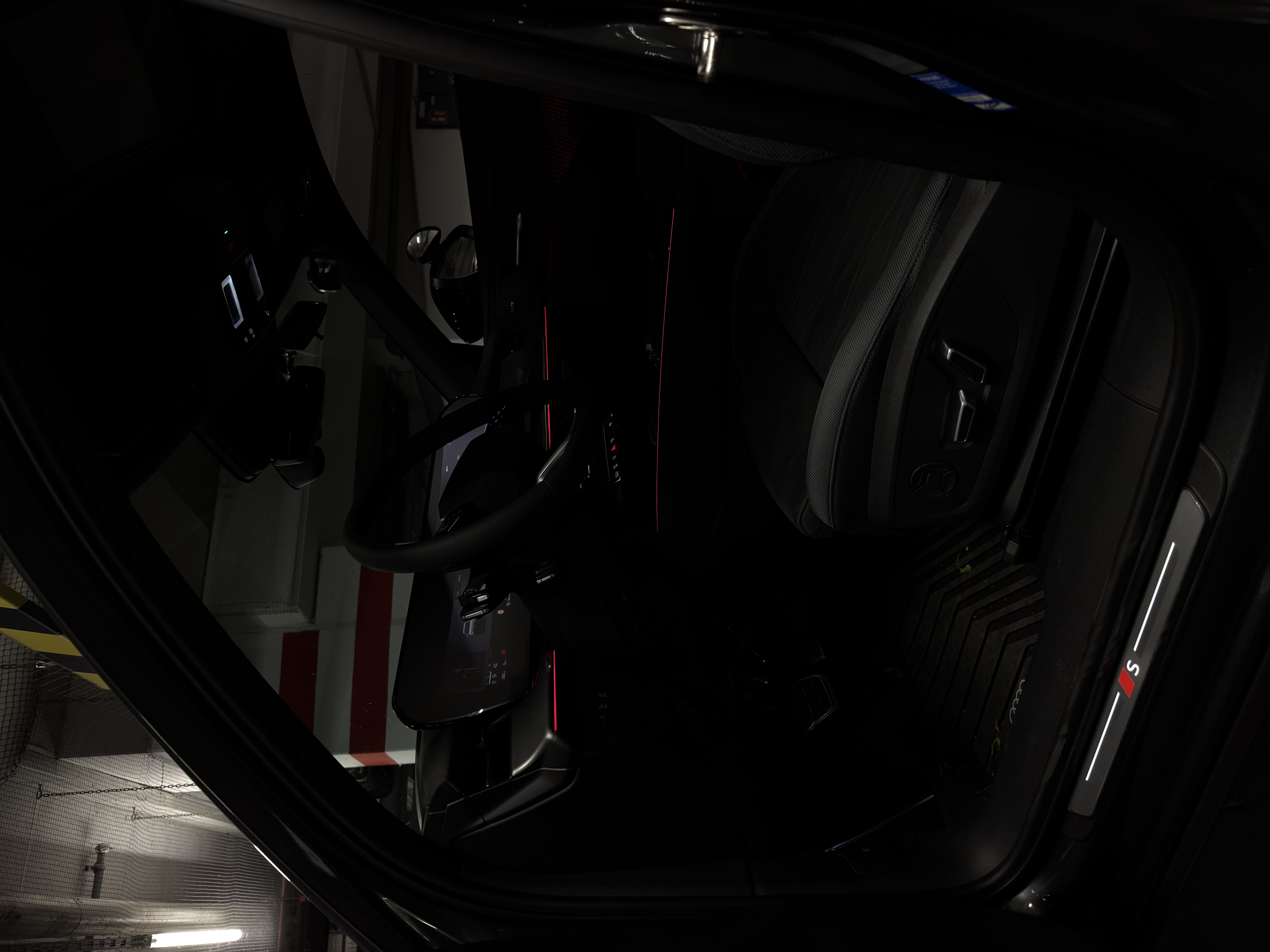 Audi Q3, geöffnete Tür, Innenraum